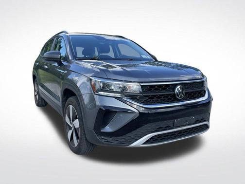 Platinum Gray Metallic 2024 Volkswagen Taos 1.5T S