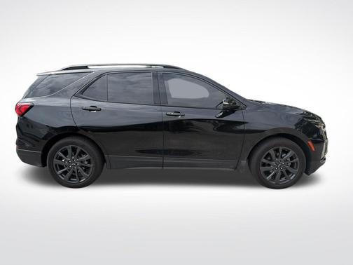 Mosaic Black Metallic 2022 Chevrolet Equinox RS