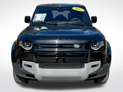 2025 Land Rover Defender P300