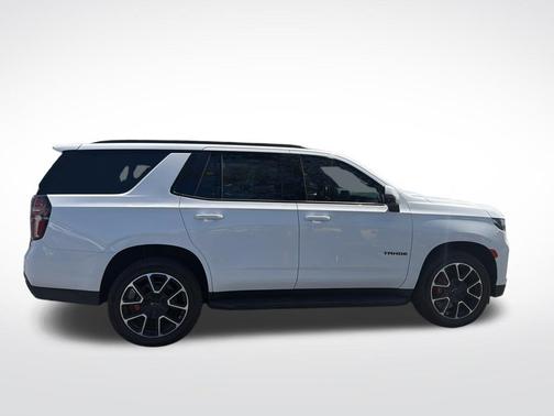 Summit White 2022 Chevrolet Tahoe RST