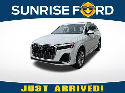 Carrara White 2025 Audi Q7 55 Premium Plus