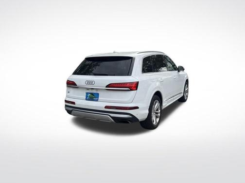 Carrara White 2025 Audi Q7 55 Premium Plus
