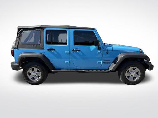 Chief Clearcoat 2017 Jeep Wrangler Unlimited Sport