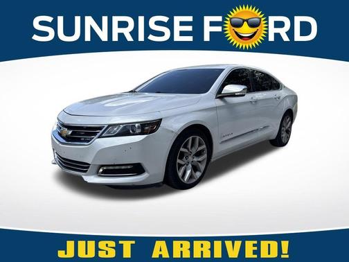 Iridescent Pearl Tricoat 2018 Chevrolet Impala 2LZ