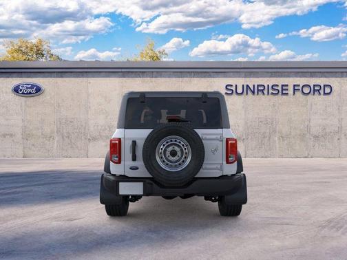 Oxford White 2026 Ford Bronco Base