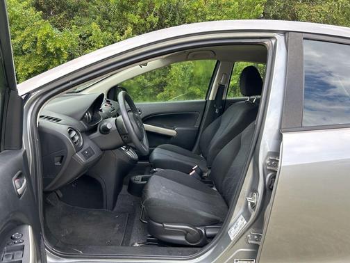 2014 Mazda Mazda2 Sport