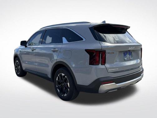 Gray 2024 Kia Sorento S