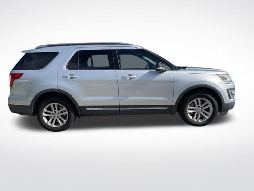 Ingot Silver 2016 Ford Explorer XLT