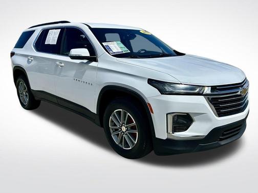 Summit White 2022 Chevrolet Traverse LT Cloth