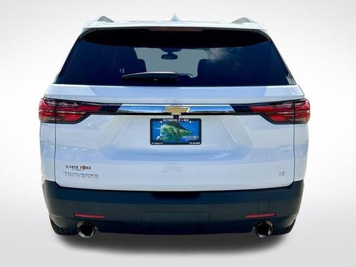 Summit White 2022 Chevrolet Traverse LT Cloth