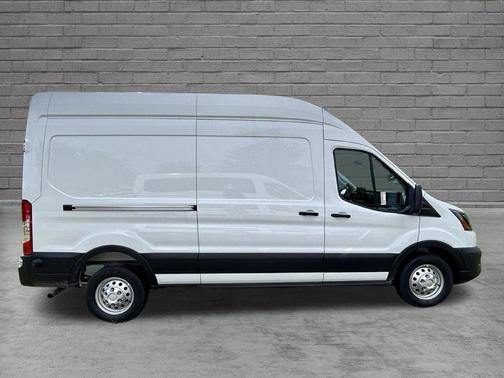 Oxford White 2026 Ford Transit-250 Base