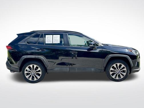 Midnight Black Metallic 2019 Toyota RAV4 XLE Premium