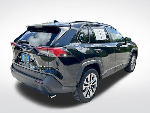 Midnight Black Metallic 2019 Toyota RAV4 XLE Premium