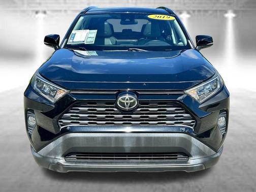 Midnight Black Metallic 2019 Toyota RAV4 XLE Premium