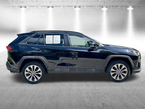 Midnight Black Metallic 2019 Toyota RAV4 XLE Premium