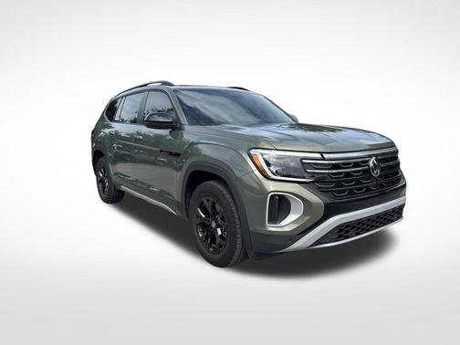 Avocado Green 2024 Volkswagen Atlas 2.0T Peak Edition SE w/Technology