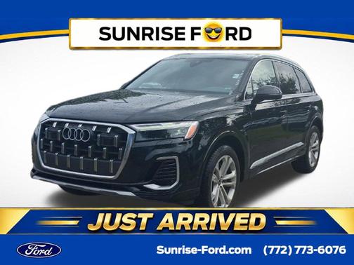 Mythos Black Metallic 2025 Audi Q7 55 Premium Plus