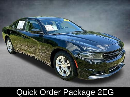 Pitch Black Clearcoat 2022 Dodge Charger SXT