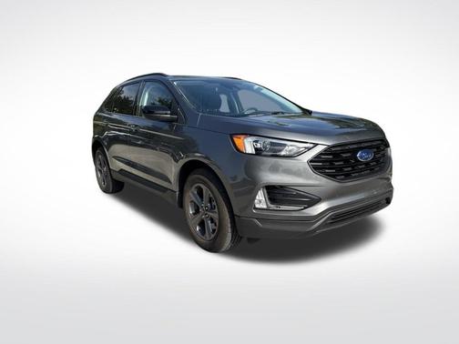 Gray Metallic 2024 Ford Edge SEL