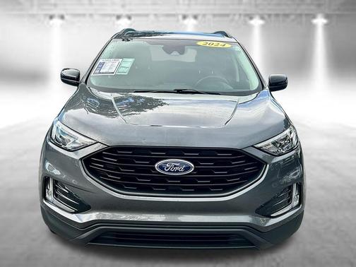 Gray Metallic 2024 Ford Edge SEL
