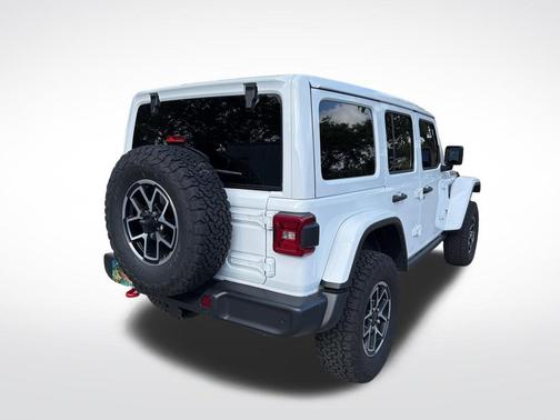 Bright White Clearcoat 2026 Jeep Wrangler Rubicon