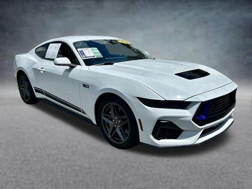 Oxford White 2024 Ford Mustang GT Premium