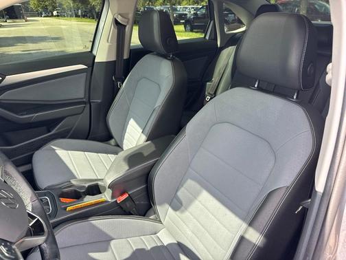 Pyrite Silver Metallic 2025 Volkswagen Jetta 1.5T SE