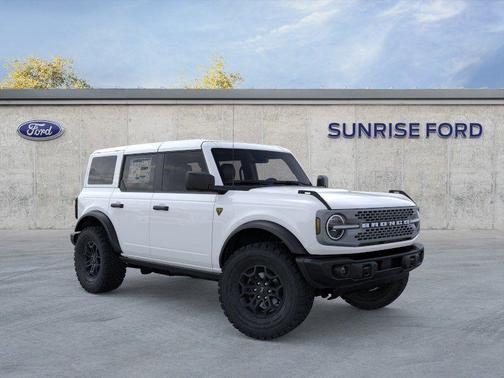 Oxford White 2026 Ford Bronco Badlands