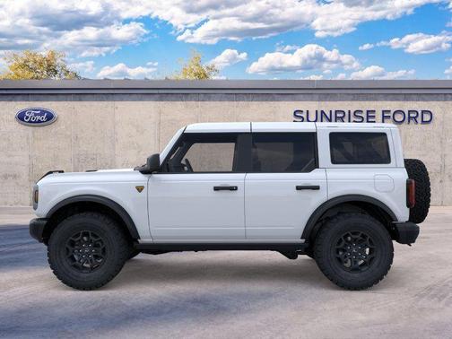 Oxford White 2026 Ford Bronco Badlands