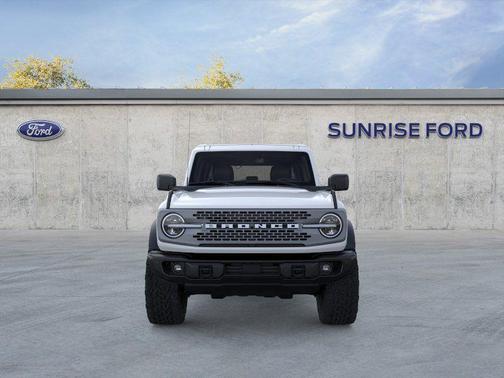 Oxford White 2026 Ford Bronco Badlands