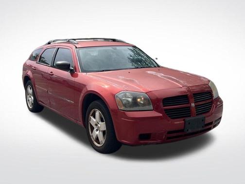 Inferno Red Crystal Pearl 2005 Dodge Magnum SXT