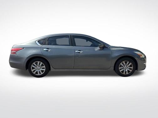 Gun Metallic 2015 Nissan Altima 2.5 S