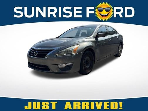 Gun Metallic 2015 Nissan Altima 2.5 S