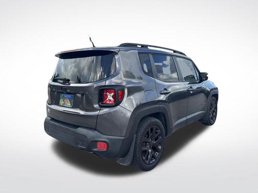 Granite Crystal Clearcoat Metallic 2017 Jeep Renegade Latitude