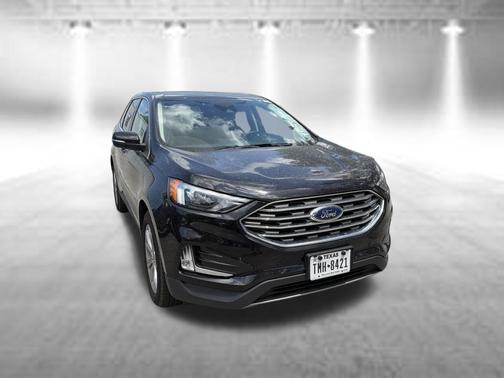 Black Metallic 2024 Ford Edge Titanium