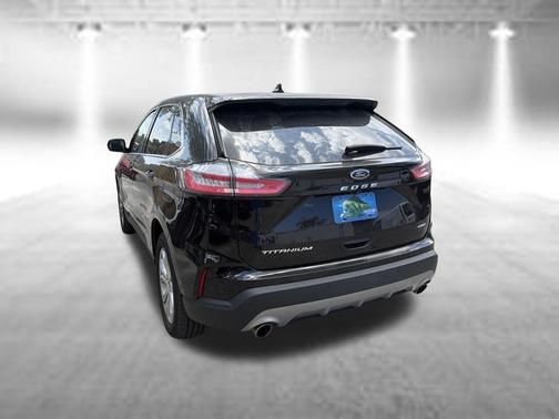 Black Metallic 2024 Ford Edge Titanium