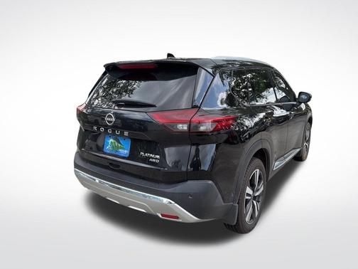 Black 2022 Nissan Rogue Platinum