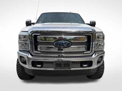 White Platinum Clearcoat Metallic 2012 Ford F-250 Lariat