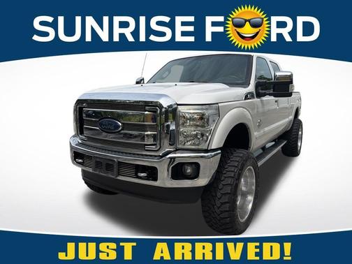 White Platinum Clearcoat Metallic 2012 Ford F-250 Lariat