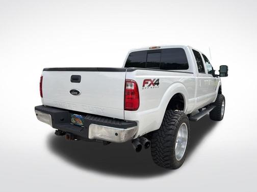 White Platinum Clearcoat Metallic 2012 Ford F-250 Lariat
