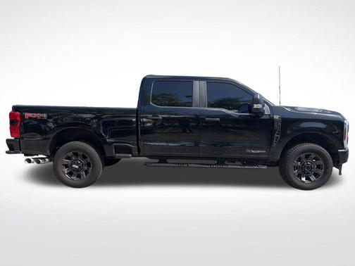 Black Metallic 2024 Ford F-250 XL