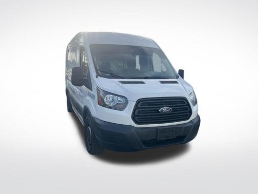 2019 Ford Transit-250 148 WB Medium Roof Cargo