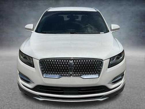 White Platinum Tri-Coat Metallic 2019 Lincoln MKC Standard