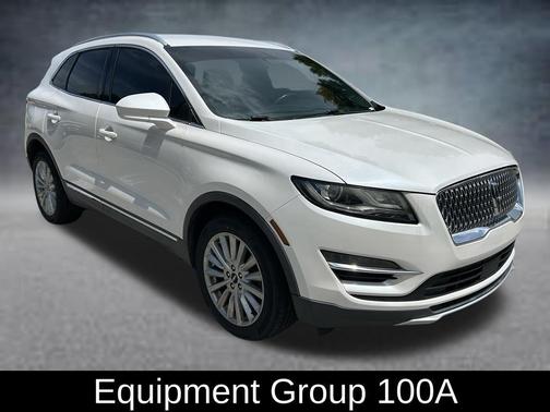 White Platinum Tri-Coat Metallic 2019 Lincoln MKC Standard