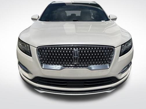White Platinum Tri-Coat Metallic 2019 Lincoln MKC Standard