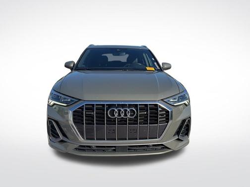 2024 Audi Q3 45 S line Premium