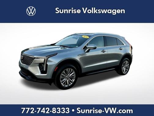 2024 Cadillac XT4 Premium Luxury