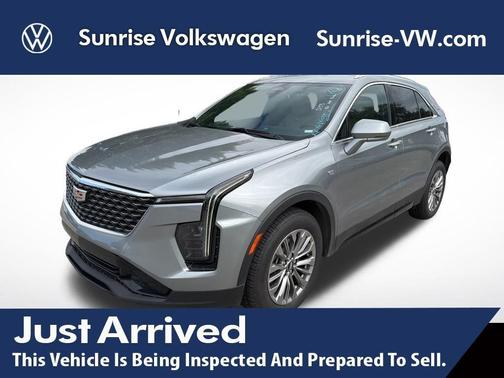 2024 Cadillac XT4 Premium Luxury