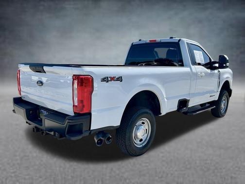 Oxford White 2025 Ford F-250 XL