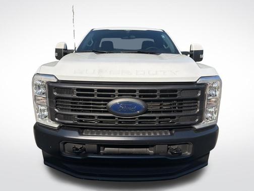 Oxford White 2025 Ford F-250 XL